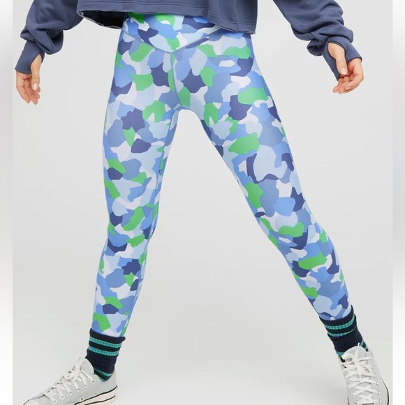 Aerie real me high waisted camo legging - Picture 1 of 11
